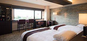 Check-out 12:00 PM (Noon)