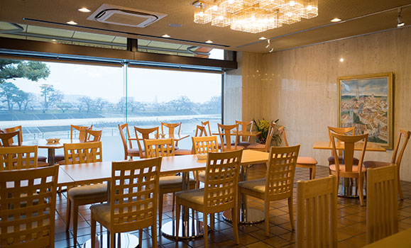 コーヒーラウンジ「ルポー」